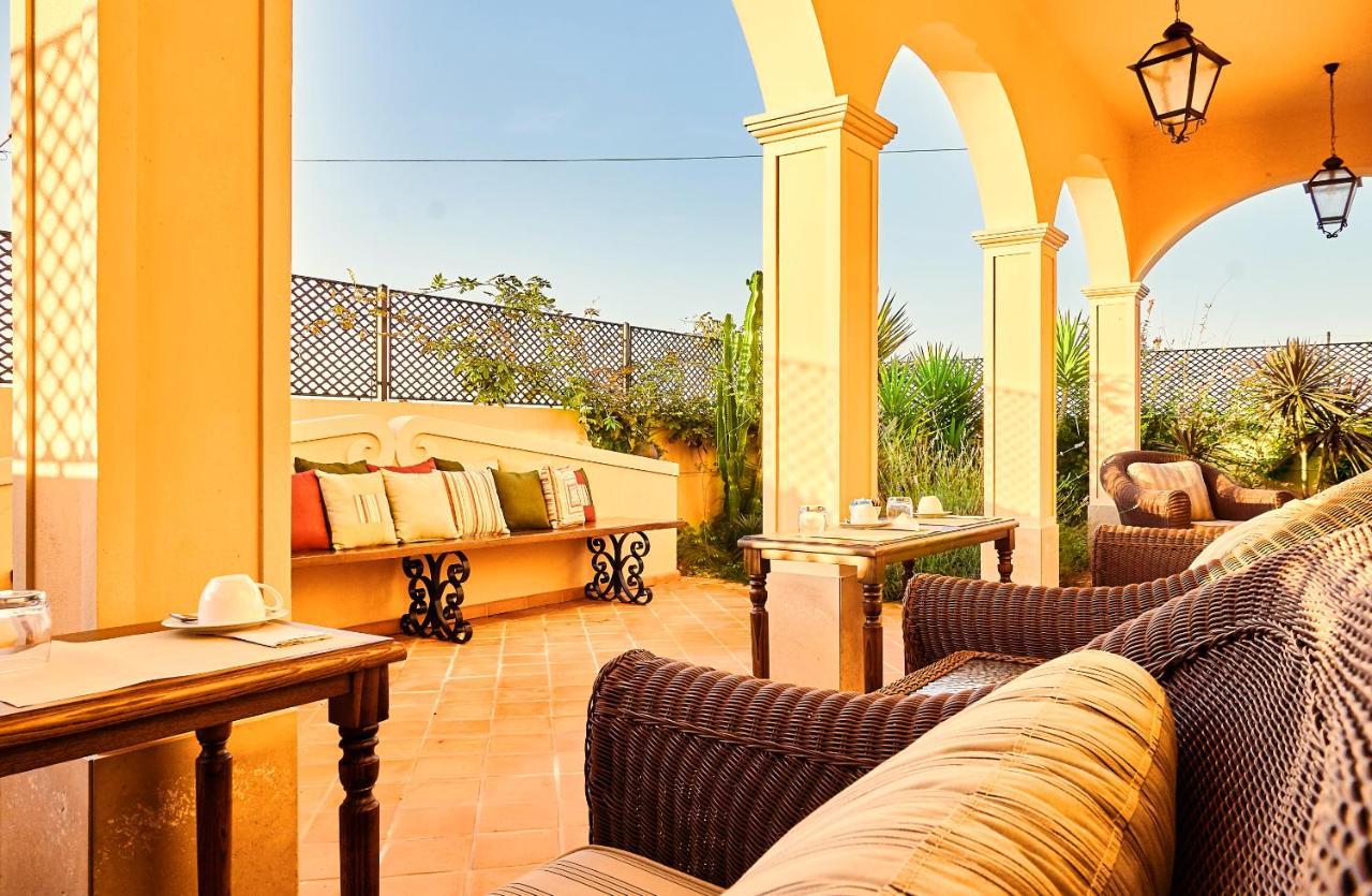 בליאל Silver Coast Beach Residence מראה חיצוני תמונה