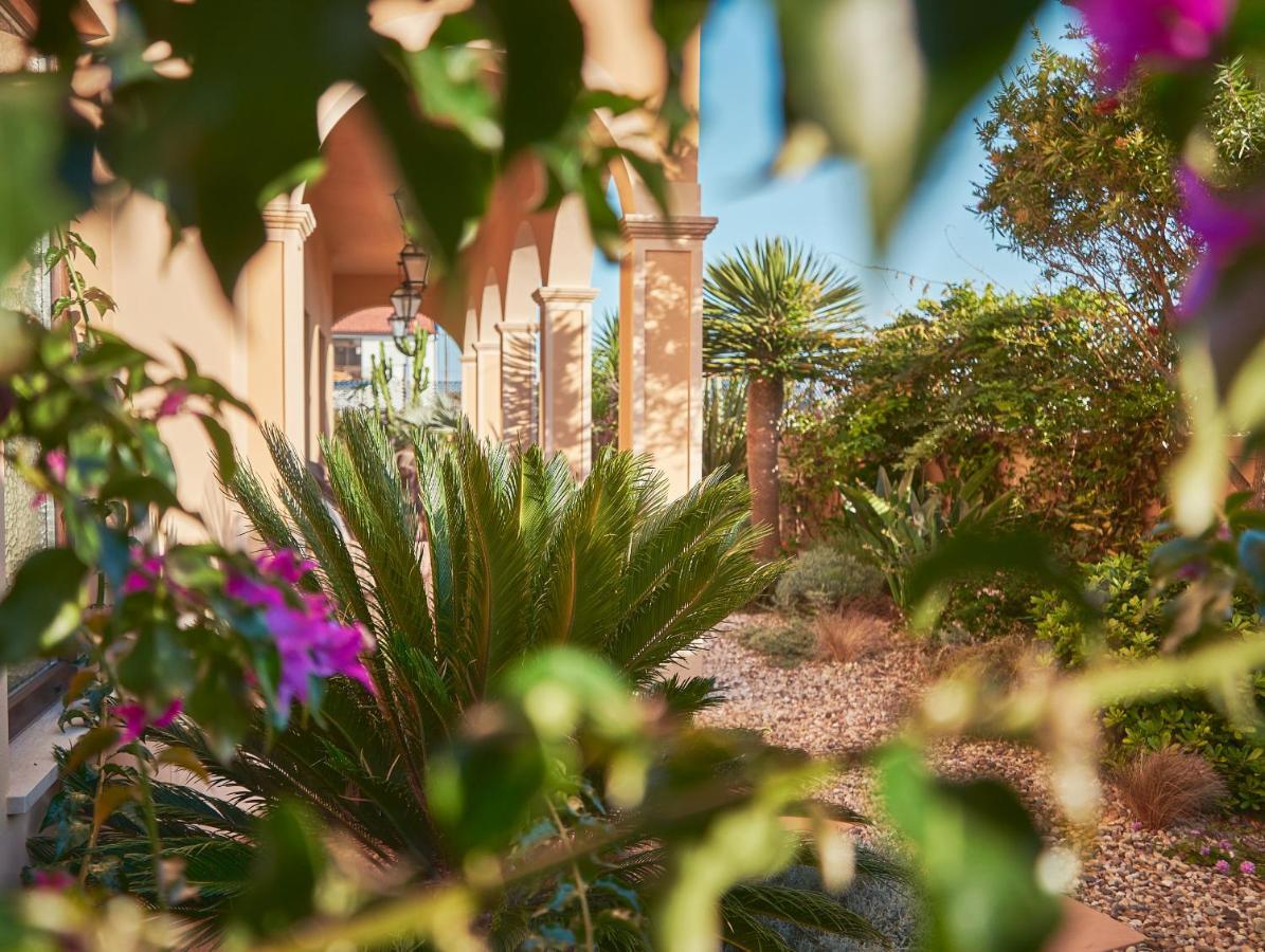 בליאל Silver Coast Beach Residence מראה חיצוני תמונה
