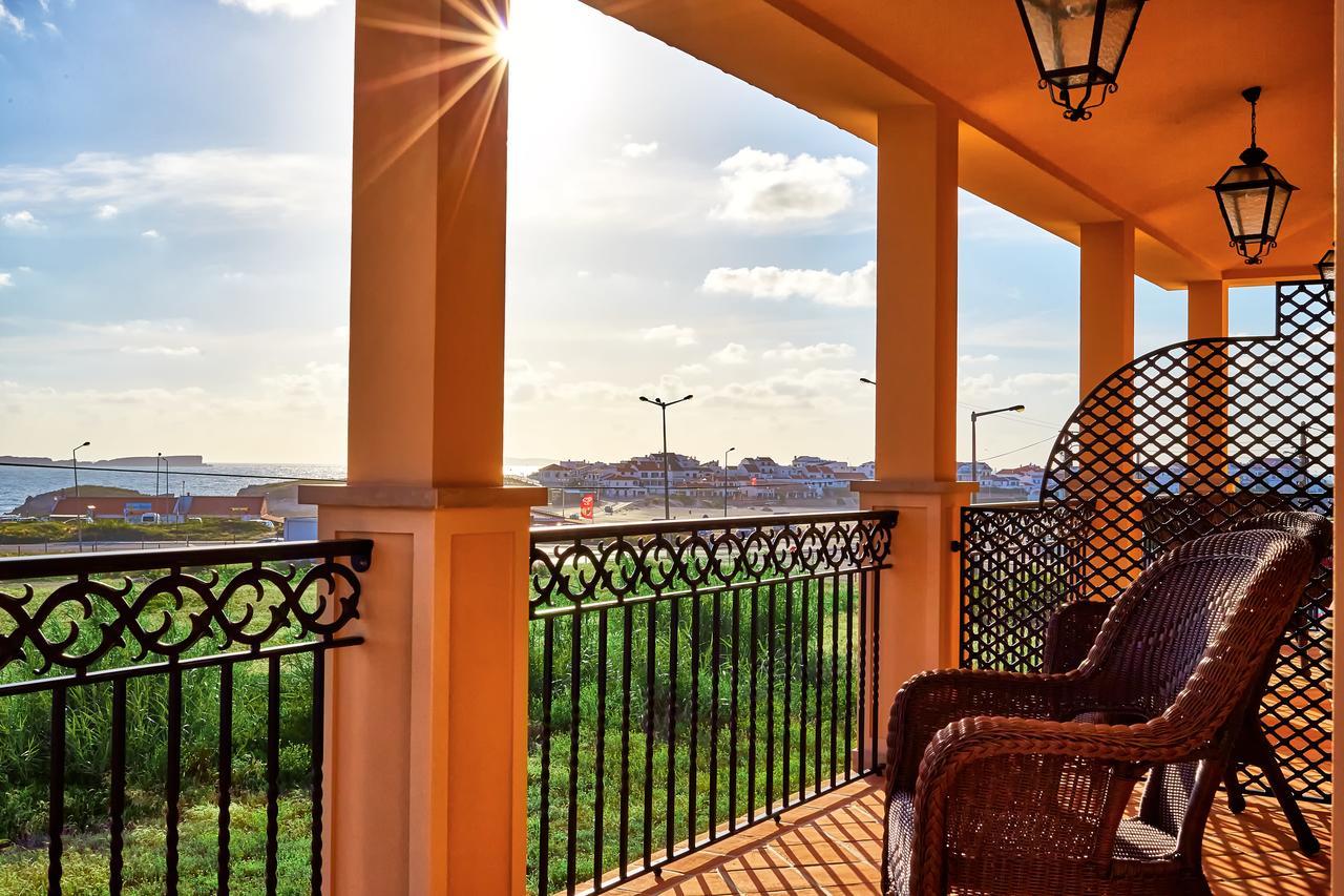 בליאל Silver Coast Beach Residence מראה חיצוני תמונה
